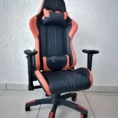 Кресло геймерское Barneo K-52 (черная экокожа оранжевые вставки) в Когалыме - kogalym.mebel24.online | фото