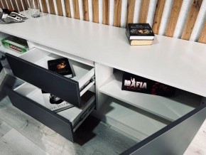 Тумба ТВ большая Парус (Белый/Графит) в Когалыме - kogalym.mebel24.online | фото 3